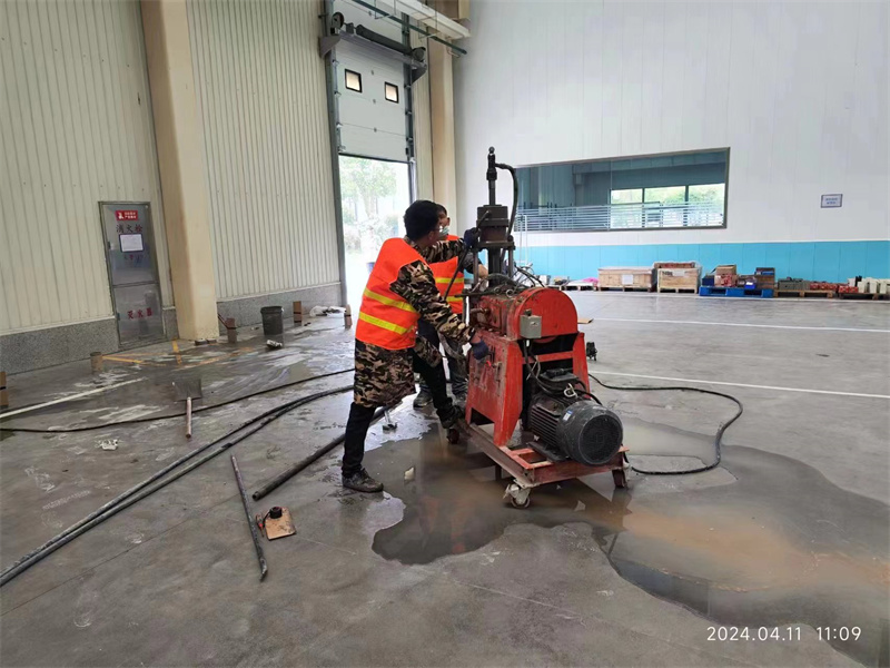 北海厂房地面下沉塌陷注浆加固施工